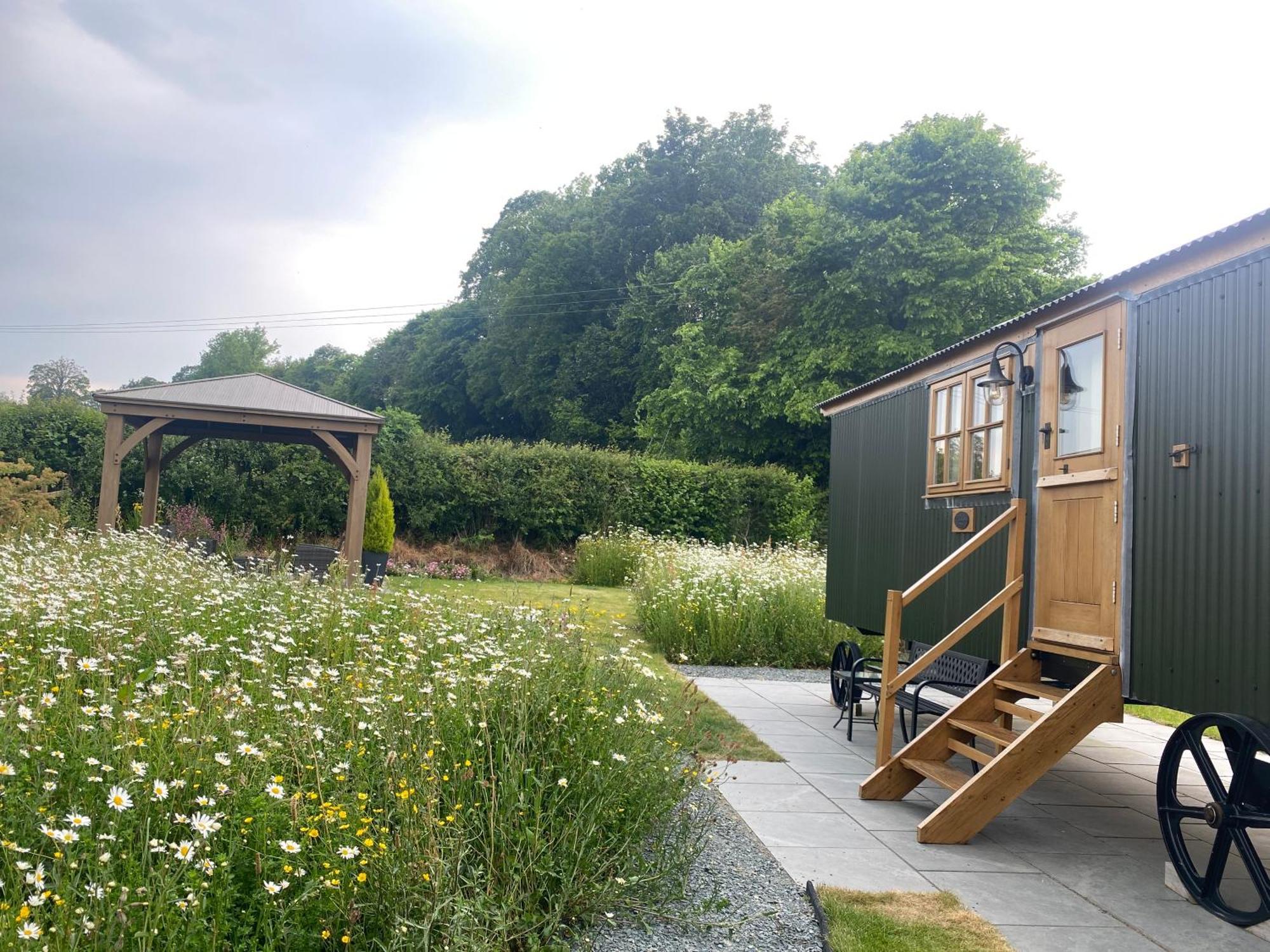 Hotel Woody'S Retreat Bolton by Bowland Esterno foto